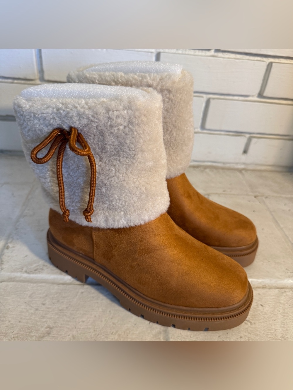 Fashion Nova Faux Suede Shearling Lug Sole Winter Ankle Boots Chestnut